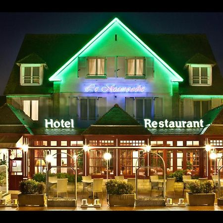 Hotel-Restaurant Le Normandie Luc-sur-Mer Exterior photo