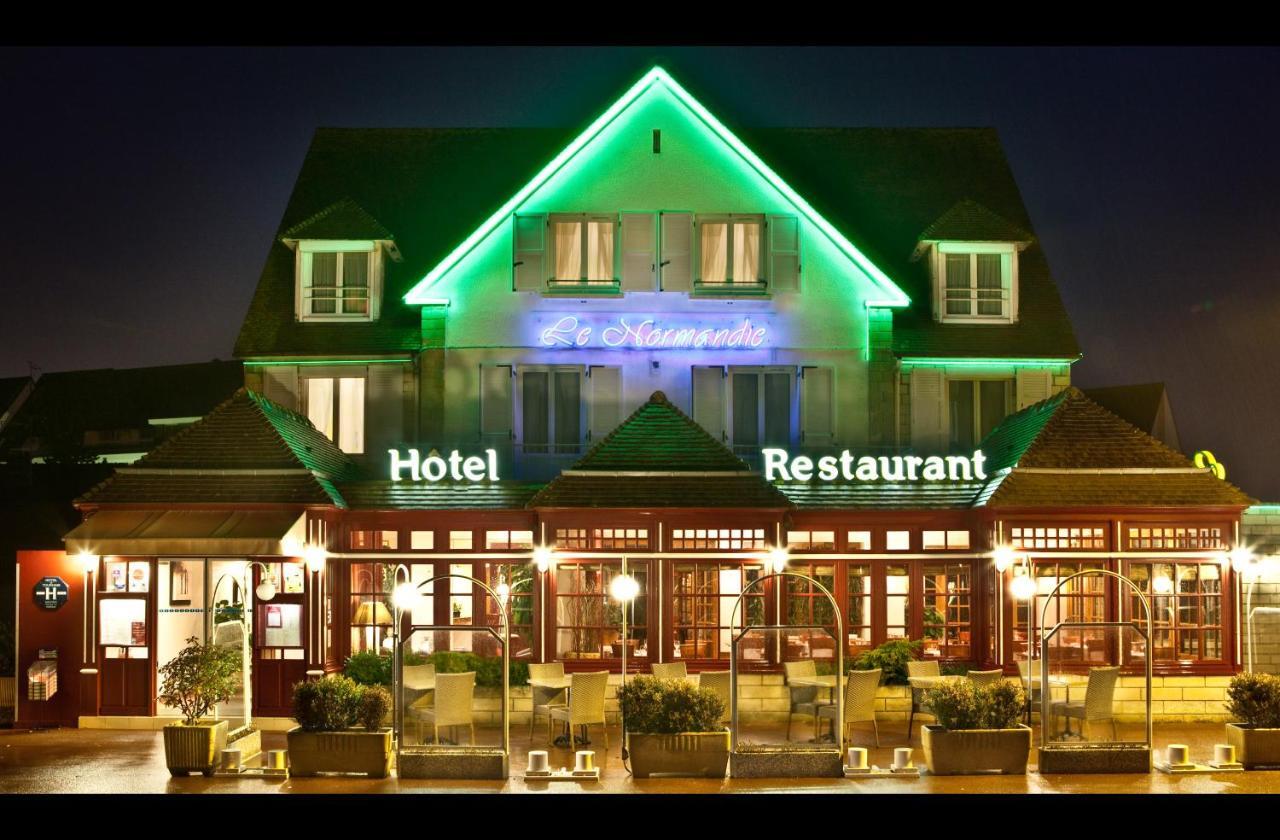 Hotel-Restaurant Le Normandie Luc-sur-Mer Exterior photo